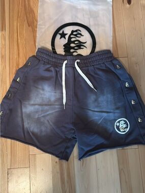 Hellstar snap shorts